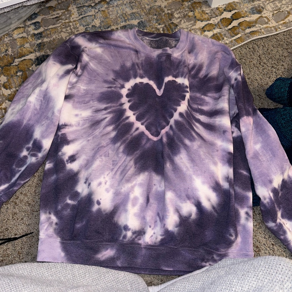 urban outfitters purple heart crewneck